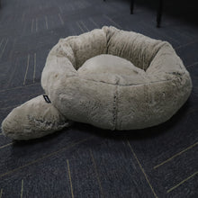 Load image into Gallery viewer, Lassie Dog bed for Cats or Small Dogs